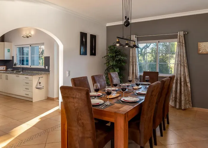 וילה Quinta Lameiras לגואה